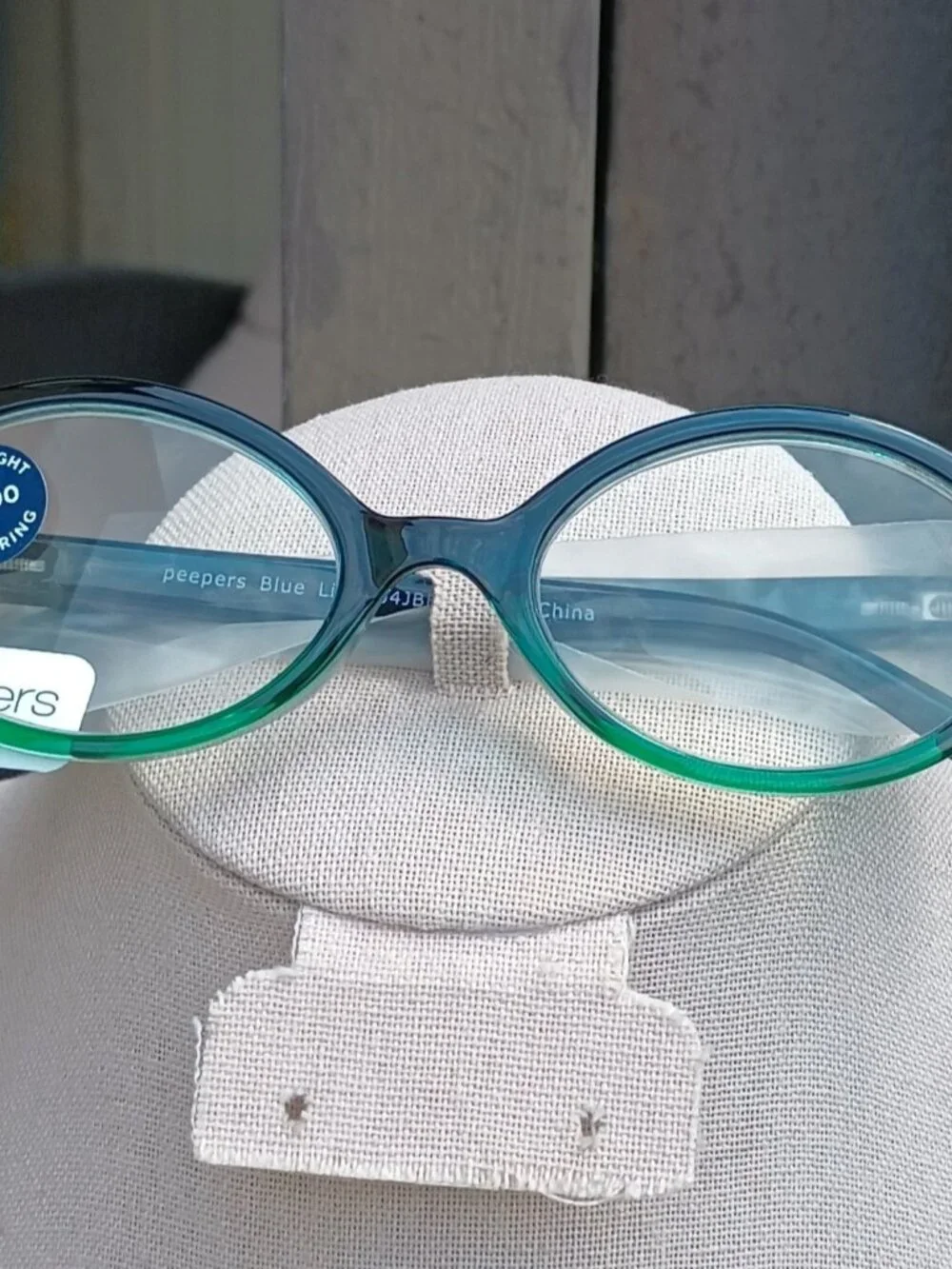 Reading Glasses by Peepers (Filly), +2.00 strength, teal/green ombre color, NWT